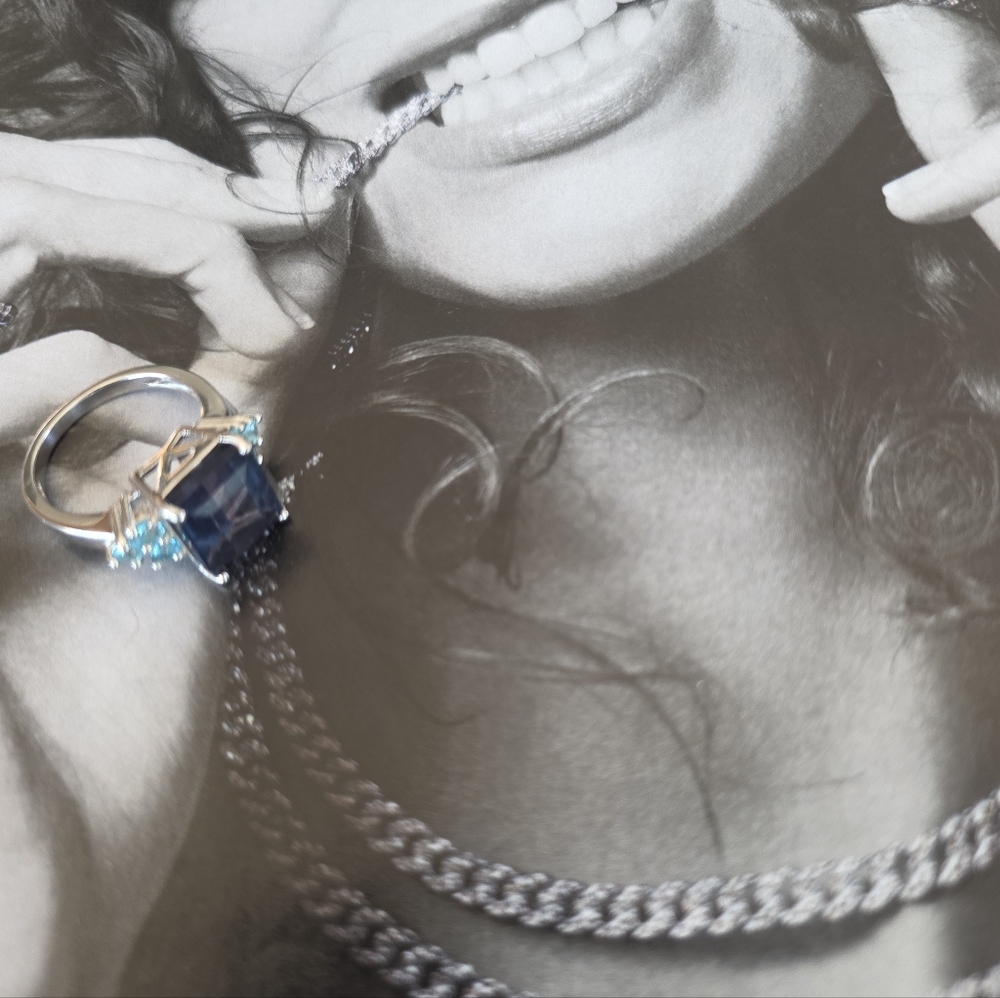 Auquamarine and Silver Women's Ring